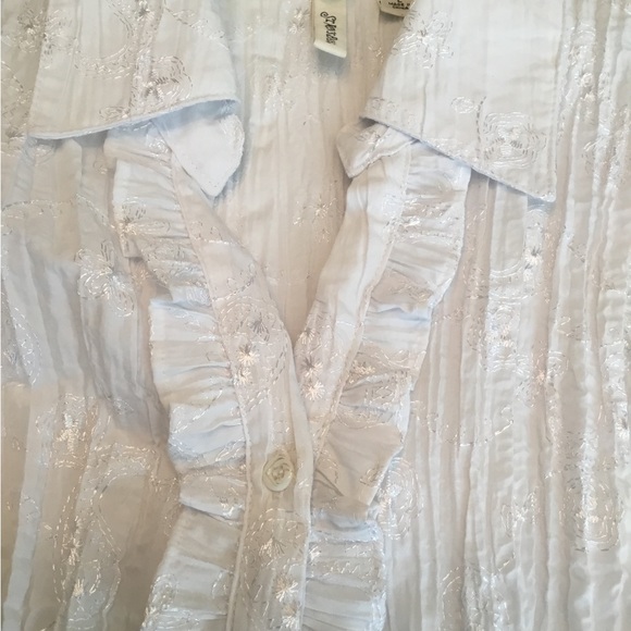 St. John’s Bay white blouse, large. 20% cotton. Button down - Picture 6 of 8